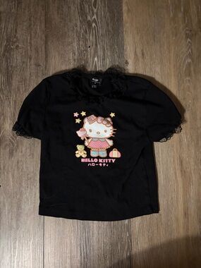 Hello Kitty Black Lace Collar Tee
